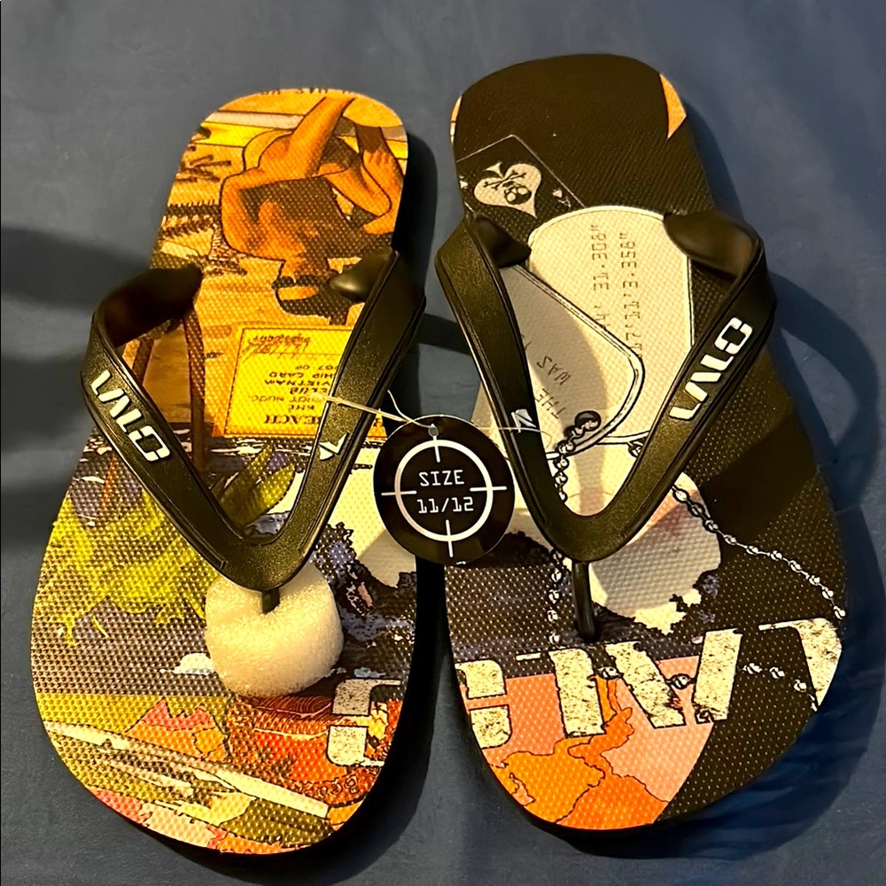 LALO men’s flip-flops